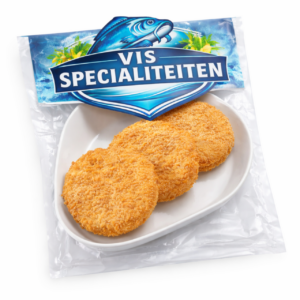 Gepaneerde visfilets in een transparante verpakking met het opschrift “VISS SPECIALITEITEN”